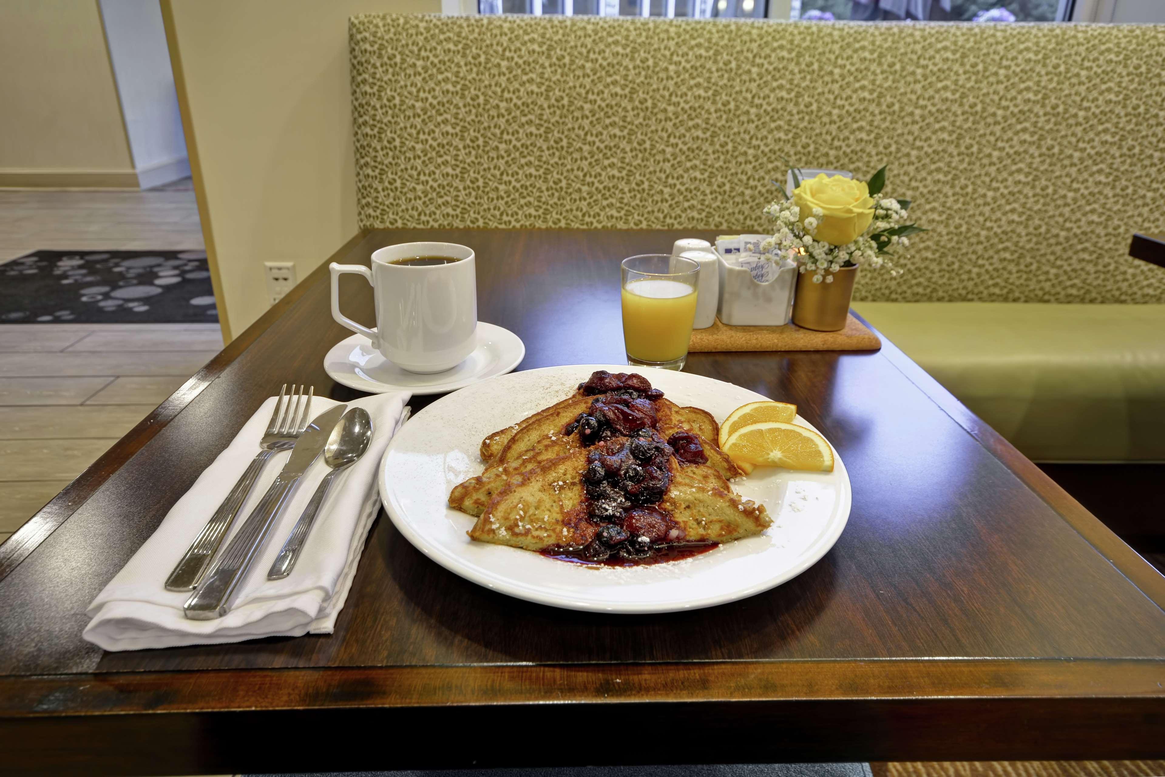 Hilton Garden Inn Fort Collins Eksteriør billede