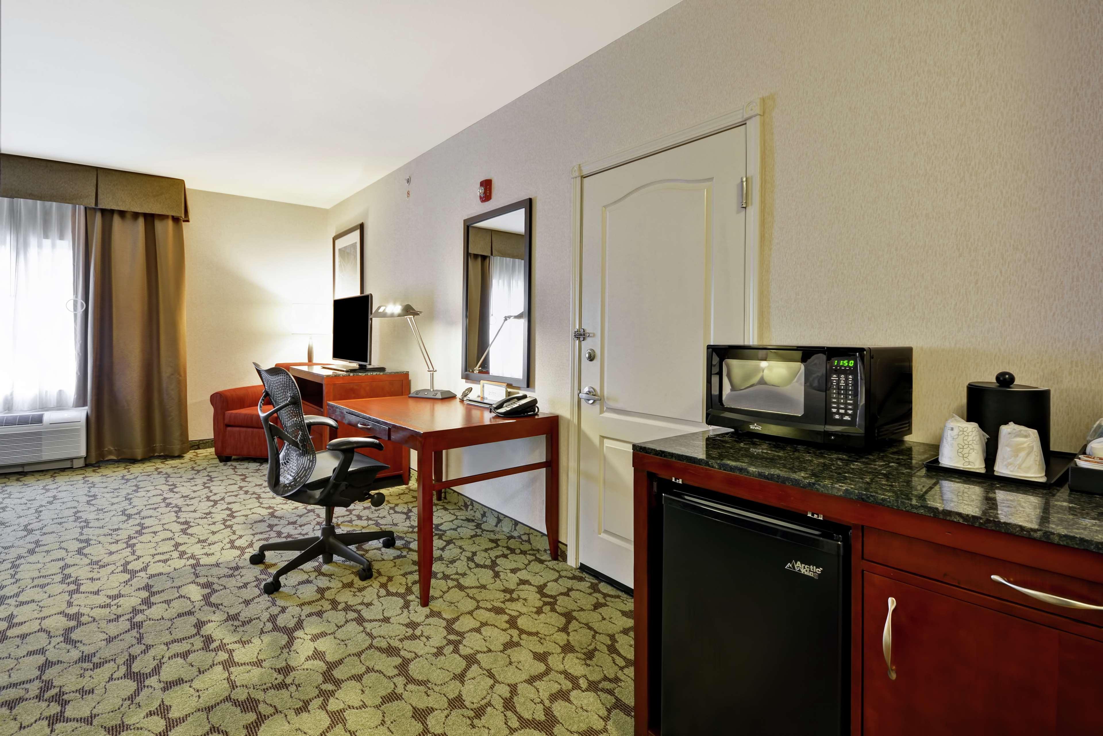 Hilton Garden Inn Fort Collins Eksteriør billede